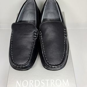 Kids Nordstrom loafers black leather NIB